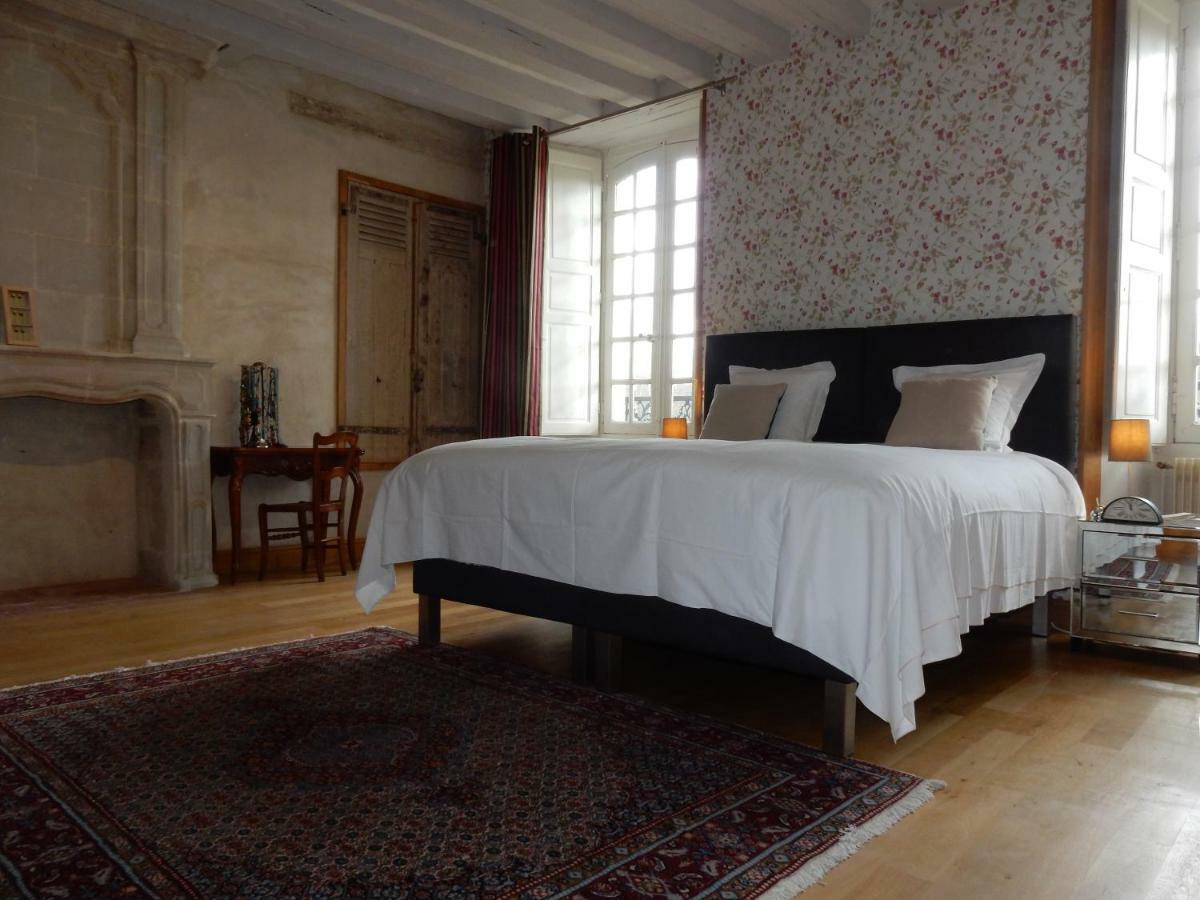 Le Presbytere Du Vigneau Ménil Eksteriør billede